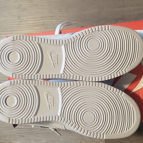 Nike Court Vision Lo White Sneakers - Picture 6 of 7